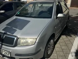 Weiß Gebraucht 2005 Skoda Fabia Ambiente Limousine | 1.650 € (Fairer Preis)