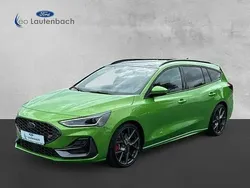 Meangreen Gebraucht 2024 Ford Focus ST Limousine | 36.900 € (Fairer Preis)