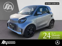 Silber Gebraucht 2022 Smart ForTwo Electric Drive Passion Kleinwagen | 11.464 € (Guter Preis)