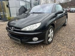 Schwarz Gebraucht 2003 Peugeot 206 CC Platinum Cabrio | 2.950 € (Etwas zu teuer)