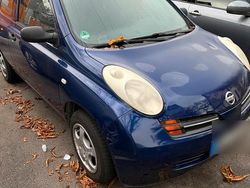 Blau Gebraucht 2003 Nissan Micra Kleinwagen | 1.500 €