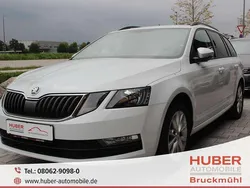 Weiß Gebraucht 2018 Skoda Octavia Ambition Kombi | 13.950 € (Fairer Preis)