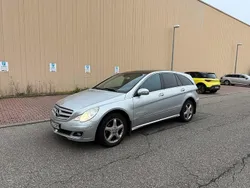 Grau Gebraucht 2006 Mercedes R350 Van / Kleinbus | 6.100 € (Guter Preis)