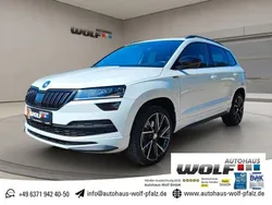 Weiß Gebraucht 2020 Skoda Karoq SportLine SUV | 28.899 € (Etwas zu teuer)