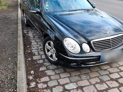 Schwarz Gebraucht 2005 Mercedes E220 Kombi | 1.700 €