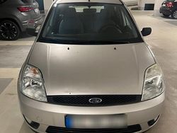 Silber Gebraucht 2005 Ford Fiesta Kleinwagen | 1.500 € (Fairer Preis)