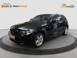Schwarz (metallic) Gebraucht 2011 BMW 118 Advantage Kleinwagen | 7.480 € (Guter Preis)