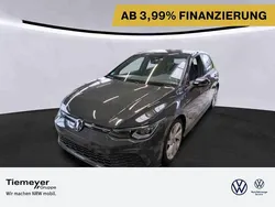 Grau Gebraucht 2023 VW Golf VIII Style Limousine | 29.430 € (Guter Preis)