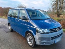 Blau Gebraucht 2012 VW Caravelle Van / Kleinbus | 16.950 €