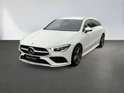 Weiß Gebraucht 2020 Mercedes CLA200 Shooting Brake AMG line Kombi | 25.800 € (Fairer Preis)