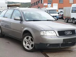 Grau Gebraucht 2002 Audi A6 Ambiente Kombi | 790 € (Superpreis)