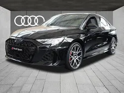 Mythosschwarz metallic Neu 2025 Audi RS3 Sport Kleinwagen | 75.620 €
