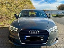 Grau Gebraucht 2020 Audi A3 Limousine | 15.900 € (Superpreis)