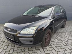 Pantherschwarz metallic Gebraucht 2007 Ford Focus Fun X Limousine | 400 € (Superpreis)