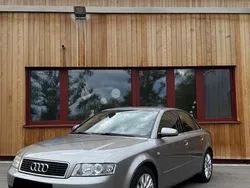 Grau Gebraucht 2004 Audi A4 Limousine | 5.000 €