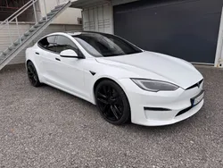 Weiß Gebraucht 2023 Tesla Model S Limousine | 71.990 €