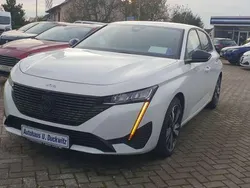 Weiss banquise Gebraucht 2022 Peugeot 308 Allure Limousine | 25.990 € (Teuer)