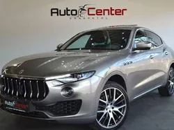 Grau Gebraucht 2018 Maserati Levante SUV | 42.990 € (Fairer Preis)