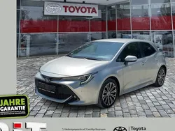 Precious silver Gebraucht 2023 Toyota Corolla Limousine | 24.490 € (Fairer Preis)