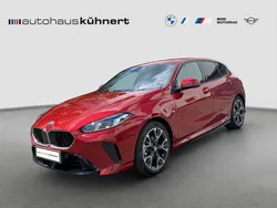Dragon fire rot metallic Gebraucht 2024 BMW 120 M Sport Kleinwagen | 39.385 € (Fairer Preis)