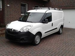 Weiß Gebraucht 2017 Opel Combo Edition Van / Kleinbus | 6.800 € (Guter Preis)