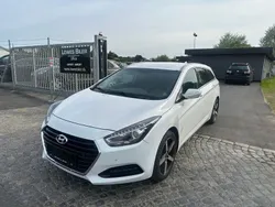 Weiß Gebraucht 2016 Hyundai i40 Trend Kombi | 5.700 € (Fairer Preis)