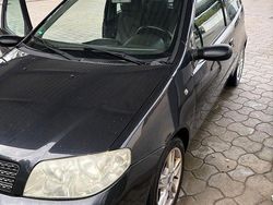 Schwarz Gebraucht 2005 Fiat Punto Kleinwagen | 565 € (Guter Preis)