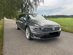 Grau Gebraucht 2017 VW Passat GTE Kombi | 16.190 € (Etwas zu teuer)