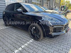Tiefschwarz metallic Gebraucht 2020 Porsche Cayenne GTS SUV | 68.300 € (Fairer Preis)