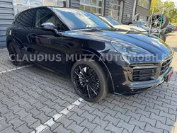 Tiefschwarz metallic Gebraucht 2020 Porsche Cayenne GTS SUV | 69.500 € (Fairer Preis)