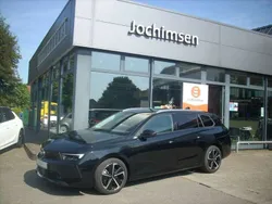Schwarz metallic perlmutt Gebraucht 2023 Opel Astra Elegance Kombi | 25.990 € (Fairer Preis)