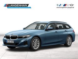 Blau Gebraucht 2024 BMW 318 Limousine | 33.502 € (Fairer Preis)