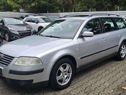 Reflexsilber metallic Gebraucht 2003 VW Passat Comfortline Kombi | 1.049 € (Superpreis)