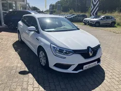 Weiss Gebraucht 2019 Renault Mégane IV | 11.990 € (Guter Preis)