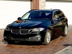 Schwarz Gebraucht 2016 BMW 530 Luxury Line Kombi | 17.999 € (Fairer Preis)