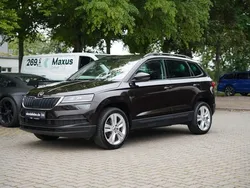 Magneticbraun metallic Gebraucht 2021 Skoda Karoq Style SUV | 24.889 € (Guter Preis)
