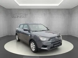 Grau Gebraucht 2017 Ssangyong Tivoli SUV | 5.990 € (Superpreis)
