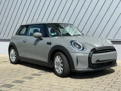Grau Gebraucht 2021 Mini ONE Kleinwagen | 14.200 € (Fairer Preis)