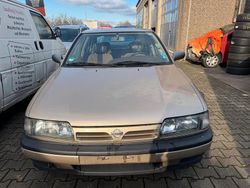 Gold Gebraucht 1992 Nissan Primera Limousine | 550 €
