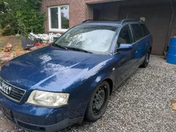 Blau Gebraucht 1999 Audi A6 Kombi | 750 € (Superpreis)