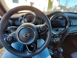 Grün Gebraucht 2020 Mini ONE Kleinwagen | 15.500 € (Guter Preis)