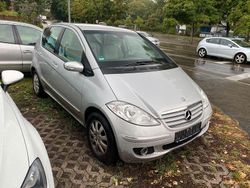 Silber Gebraucht 2005 Mercedes A150 Elegance Limousine | 2.500 € (Fairer Preis)