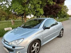Grau Gebraucht 2003 Peugeot 206 CC Cabrio | 4.199 € (Teuer)