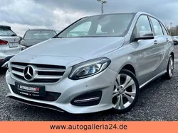 Silber Gebraucht 2017 Mercedes B200 Van / Kleinbus | 13.990 € (Fairer Preis)
