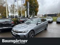 Grau Gebraucht 2024 BMW 330 M Sport Kombi | 37.980 € (Superpreis)