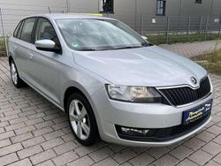 Stribrna brilliant/ brilliant Gebraucht 2018 Skoda Rapid Cool Edition Limousine | 11.350 € (Fairer Preis)