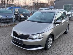 Beige Gebraucht 2015 Skoda Fabia Ambition Limousine | 8.900 € (Fairer Preis)