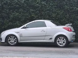 Silber Gebraucht 2006 Opel Tigra Edition Cabrio | 1.600 € (Fairer Preis)