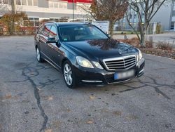 Schwarz Gebraucht 2010 Mercedes E250 Elegance Kombi | 6.800 € (Guter Preis)
