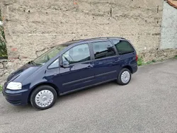 Blau Gebraucht 2009 VW Sharan Van / Kleinbus | 3.995 € (Guter Preis)